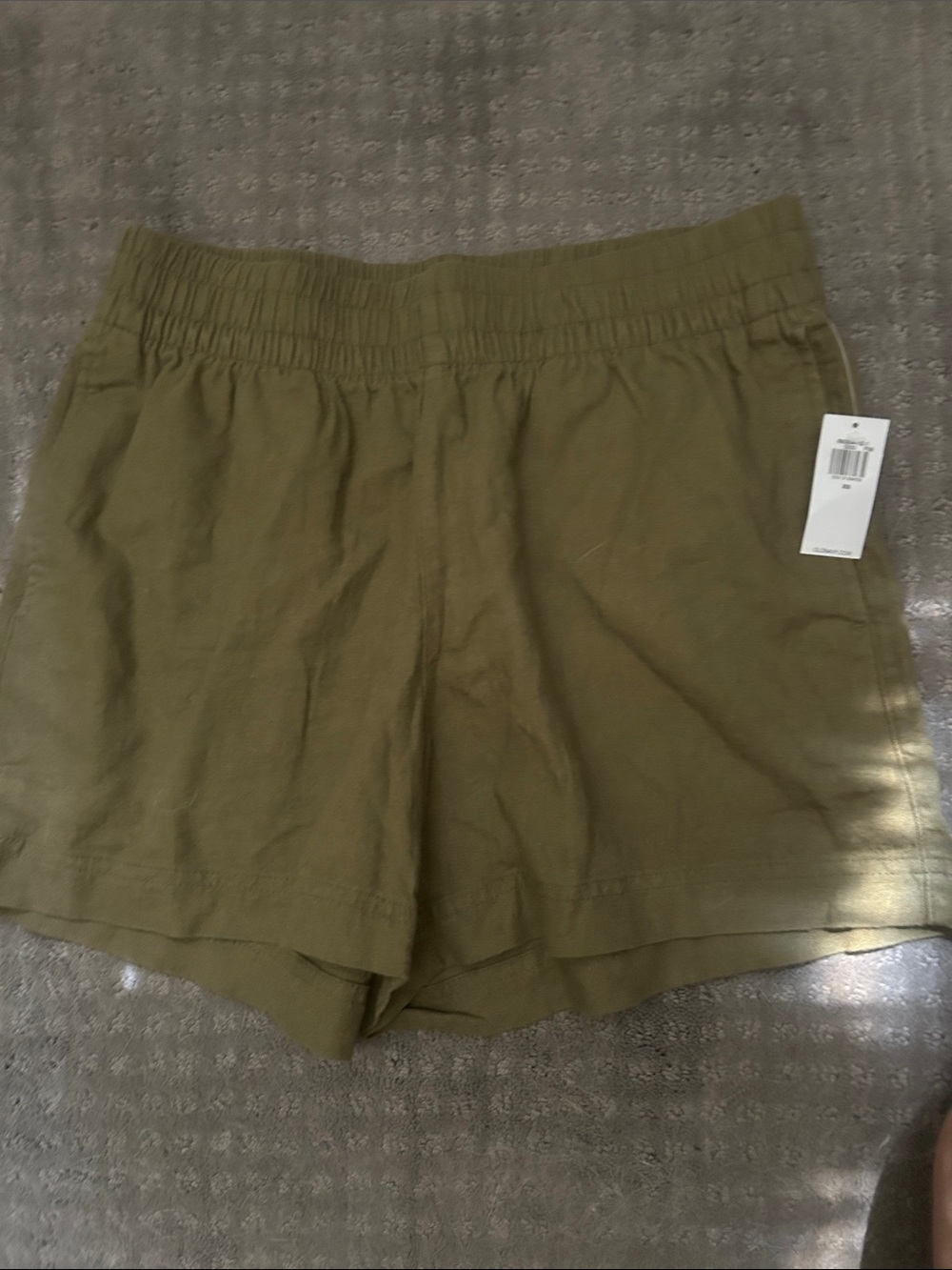 Women’s Olive Green Elastic Waist Shorts Old Navy.  NWT